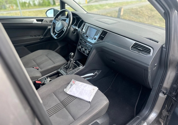 Volkswagen Golf Sportsvan cena 34700 przebieg: 254940, rok produkcji 2017 z Leszno małe 277